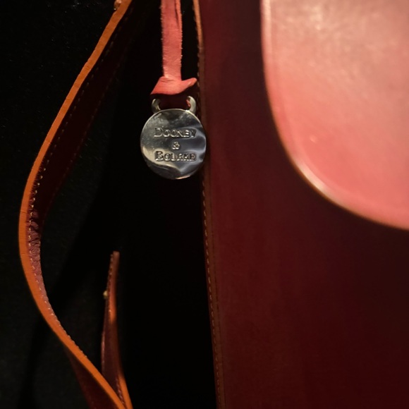 Dooney & Bourke Alto Red Leather Wine Traveler Bag - Picture 4 of 4